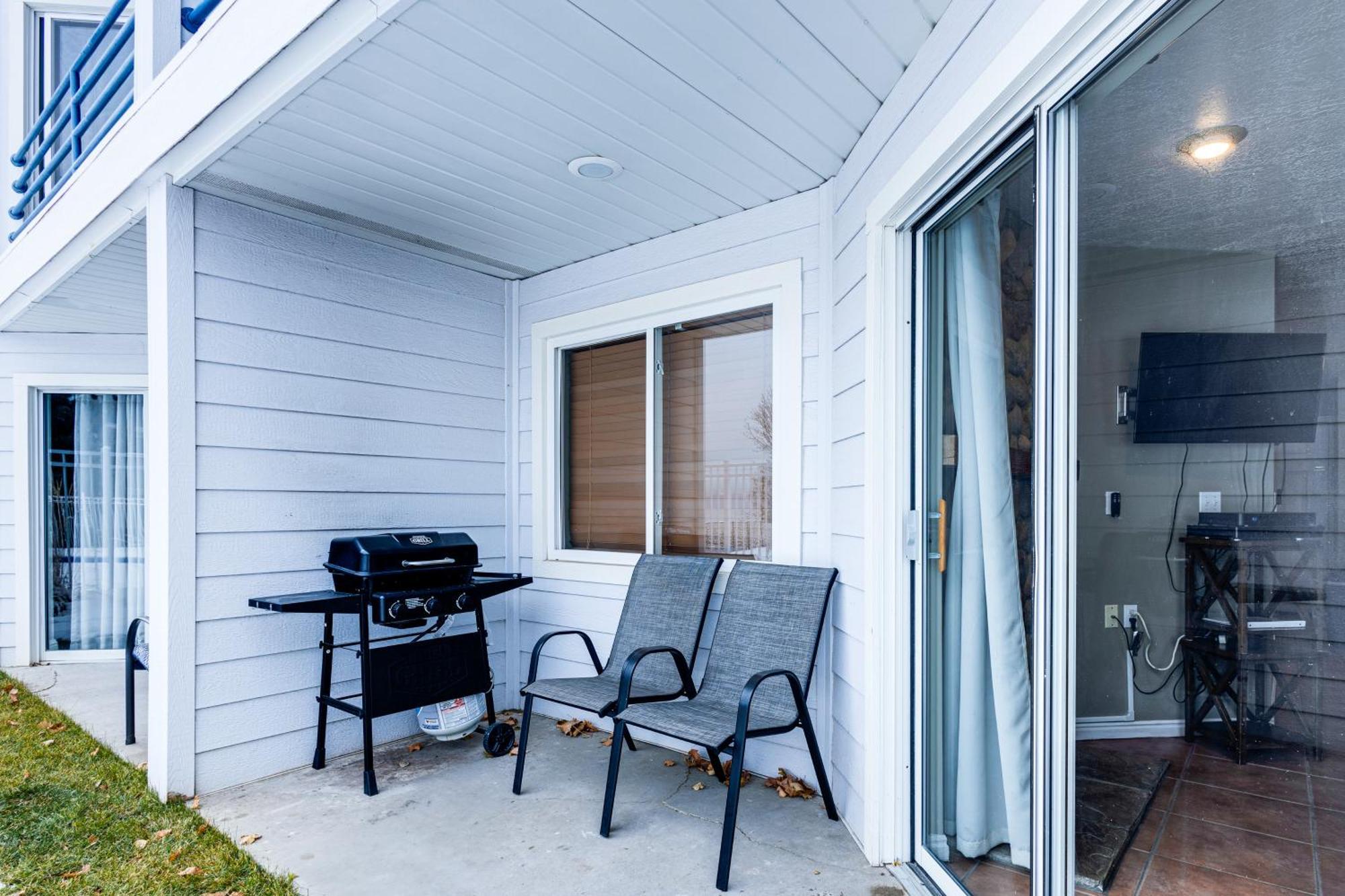 Apartment Garden With Pool Access By Bear Lake! Garden City