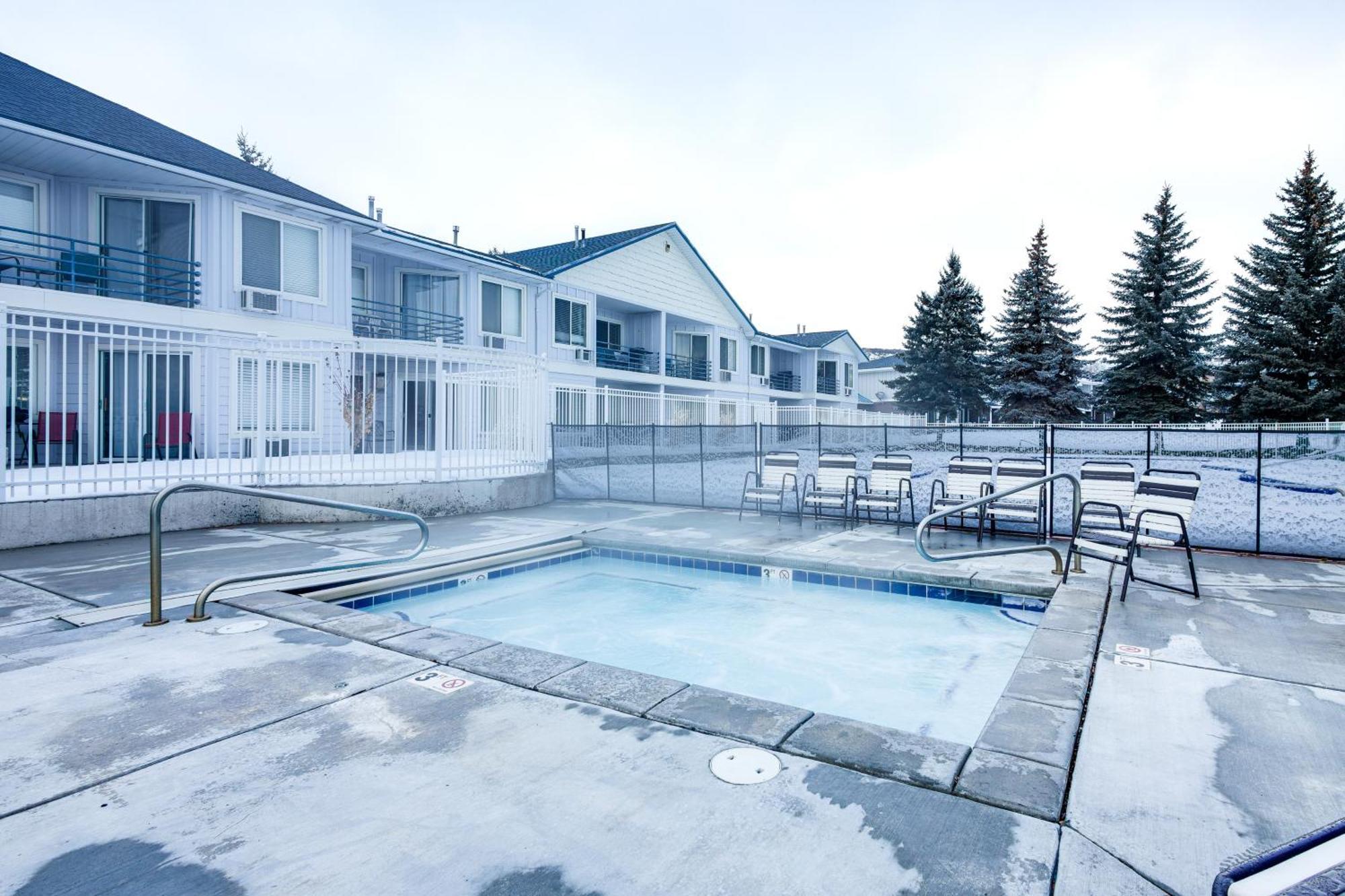 Garden With Pool Access By Bear Lake! * Garden City
