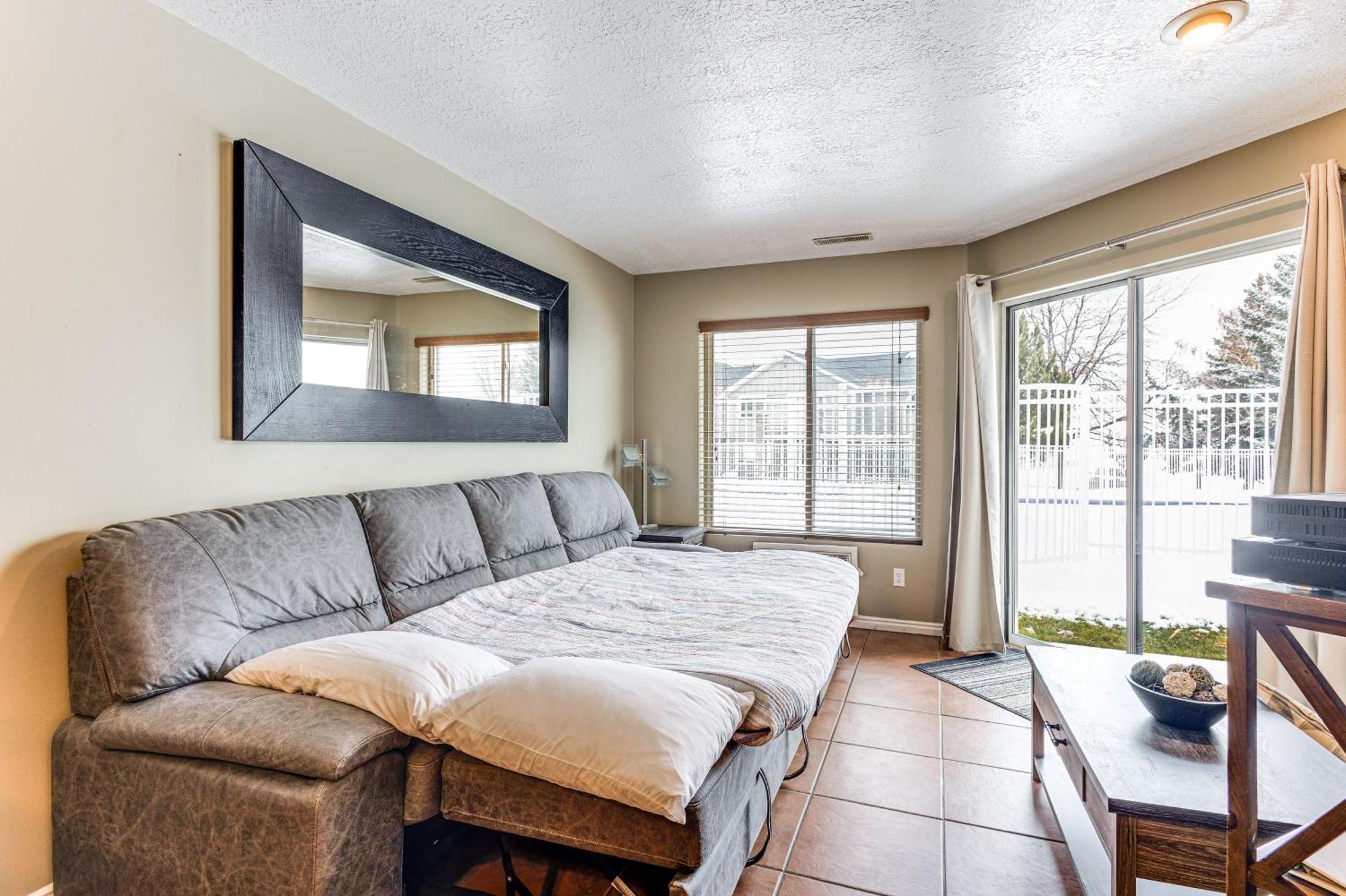 Apartment Garden With Pool Access By Bear Lake! Garden City