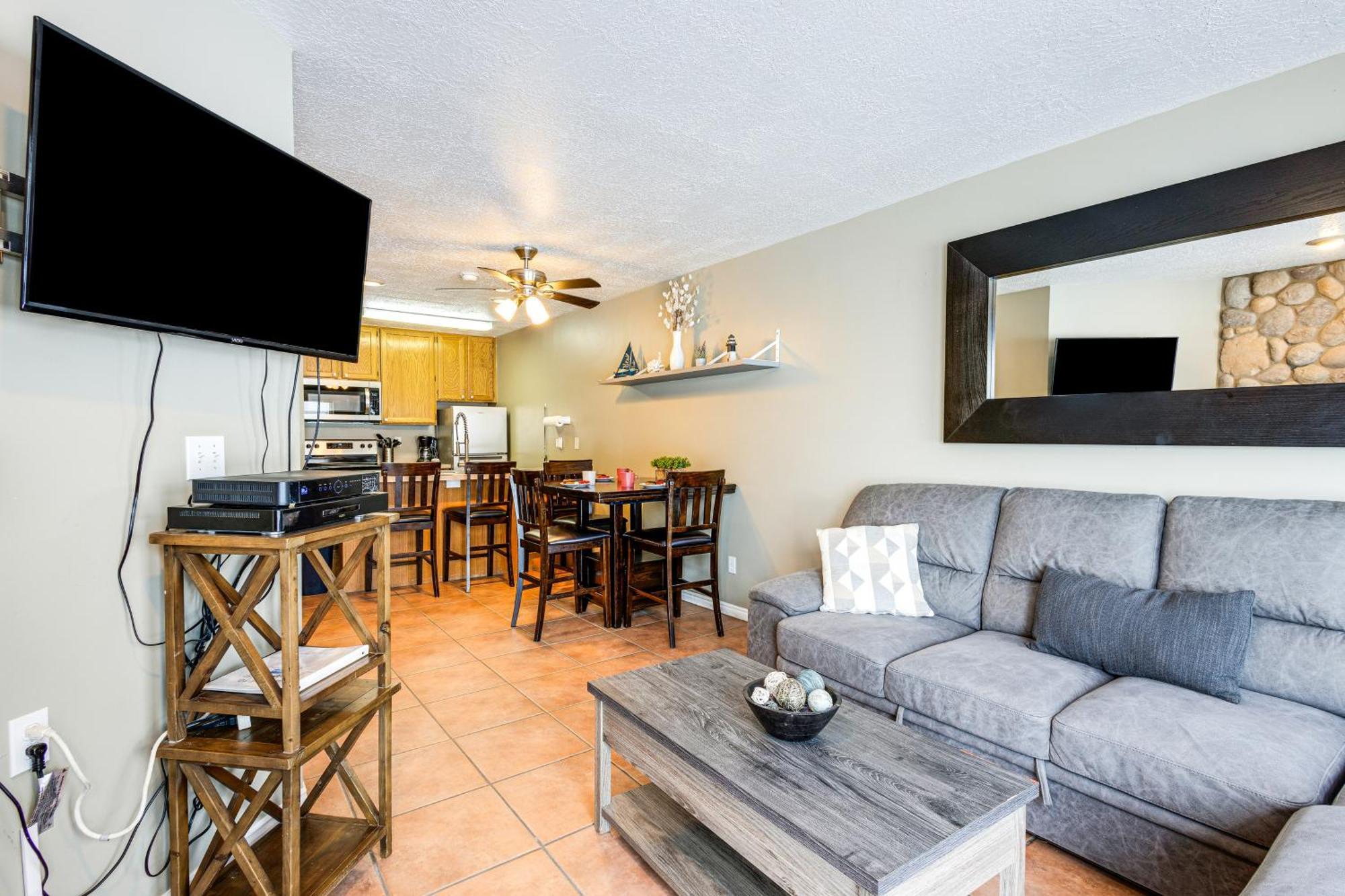 Garden With Pool Access By Bear Lake! Garden City