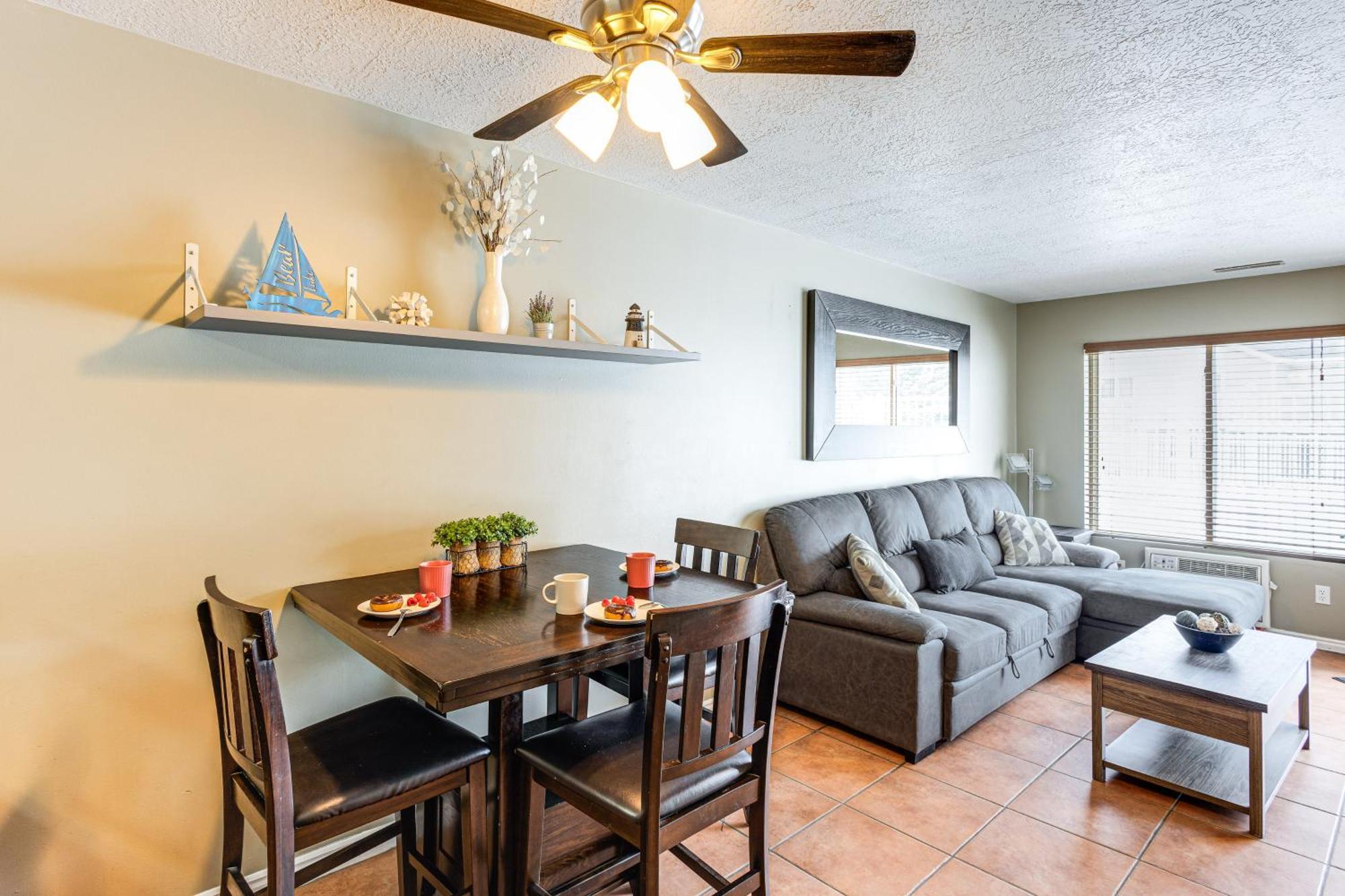 Garden With Pool Access By Bear Lake!